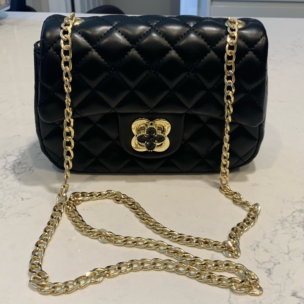 New leather mini bag with chain